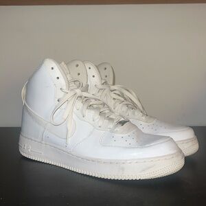 HIGH TOP NIKE AIR FORCE 1